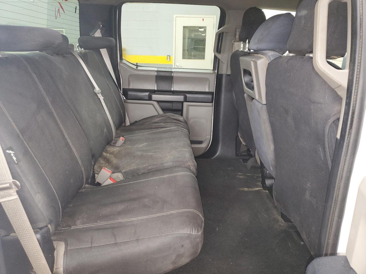 Ford F-150 Supercrew Image 12