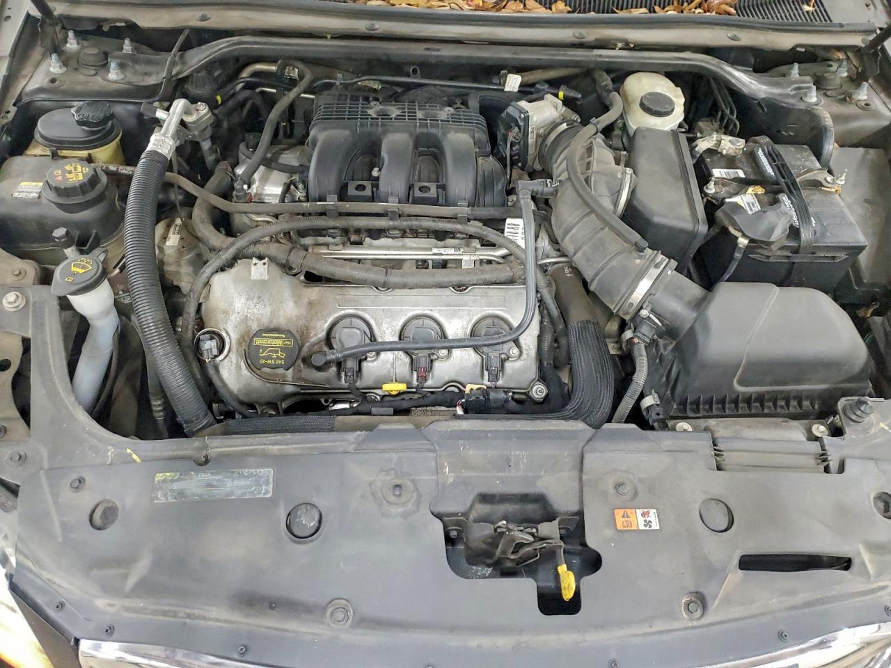 Ford Taurus Limited Image 11