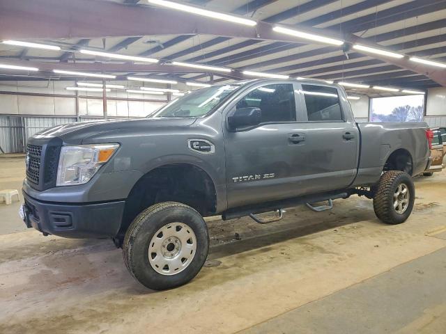  Salvage Nissan Titan