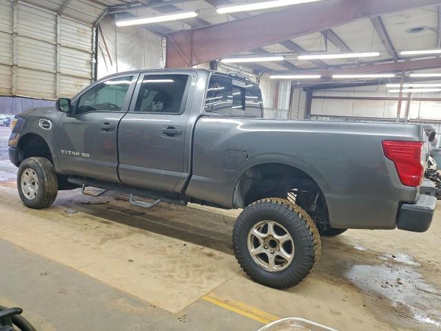 Nissan Titan S Image 11