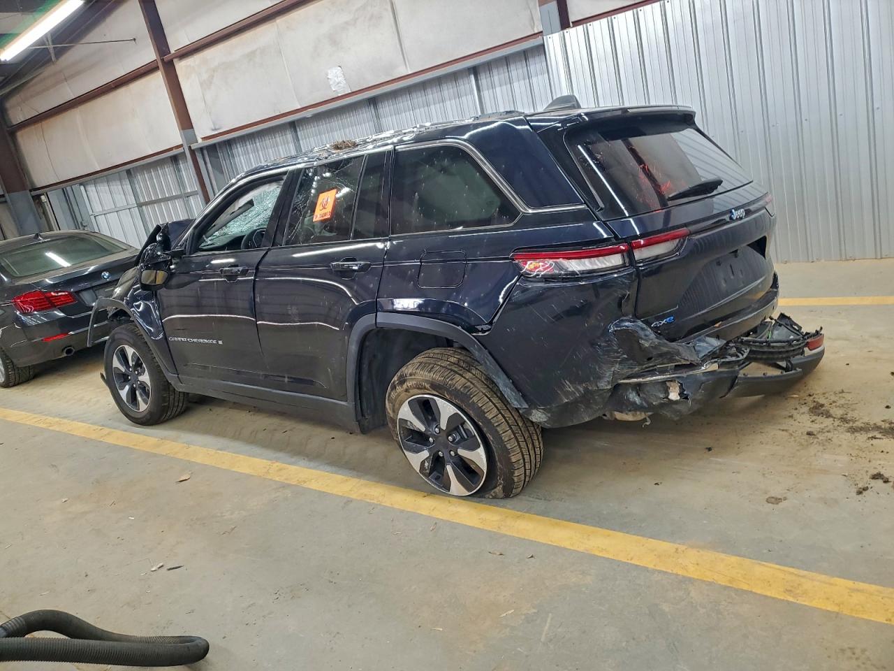 Jeep Grand Cherokee Limited 4xe Image 10