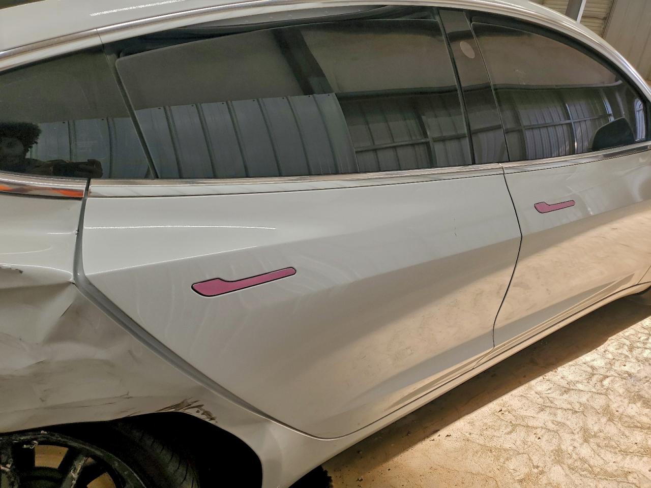 Tesla Model 3 Image 7