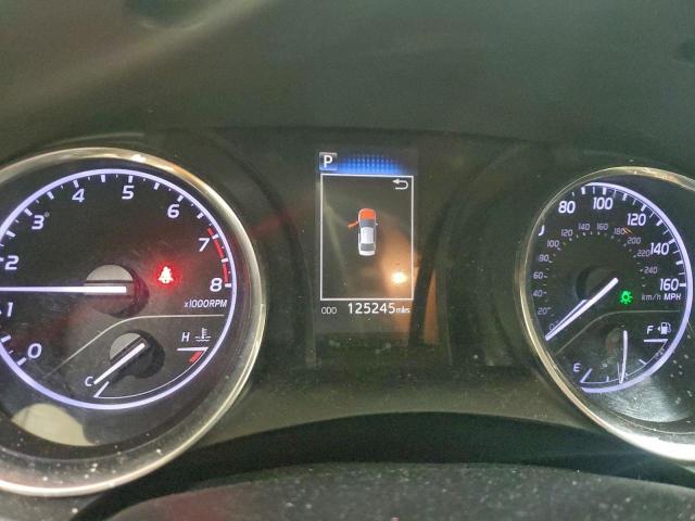 Toyota Camry L Image 5