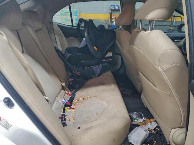 Toyota Camry L Image 7