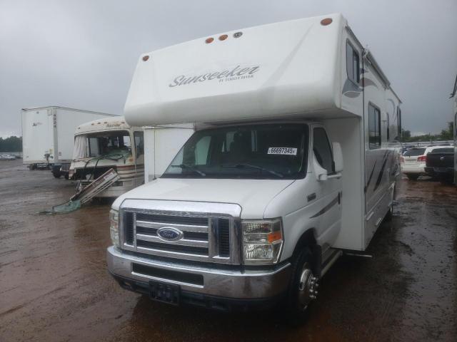 Suns Van E450 Super Duty Cutaway Van Image 5