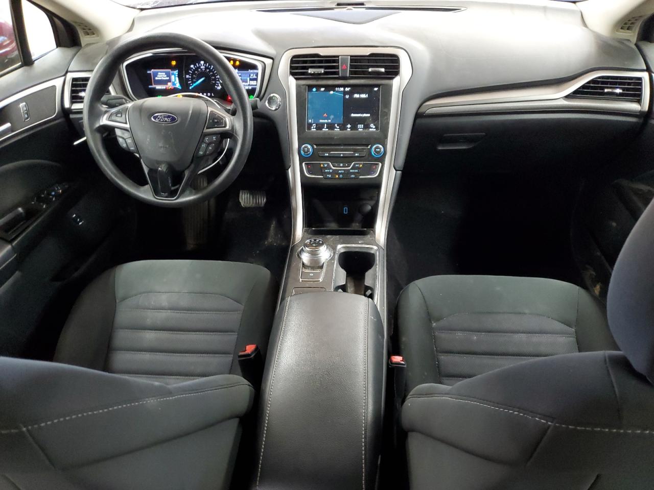 Ford Fusion Se Hybrid Image 12