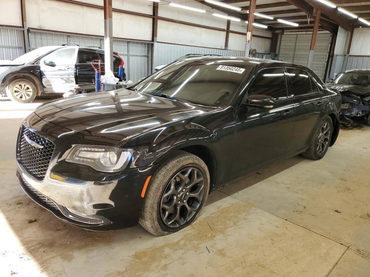 Chrysler 300 S Image 1