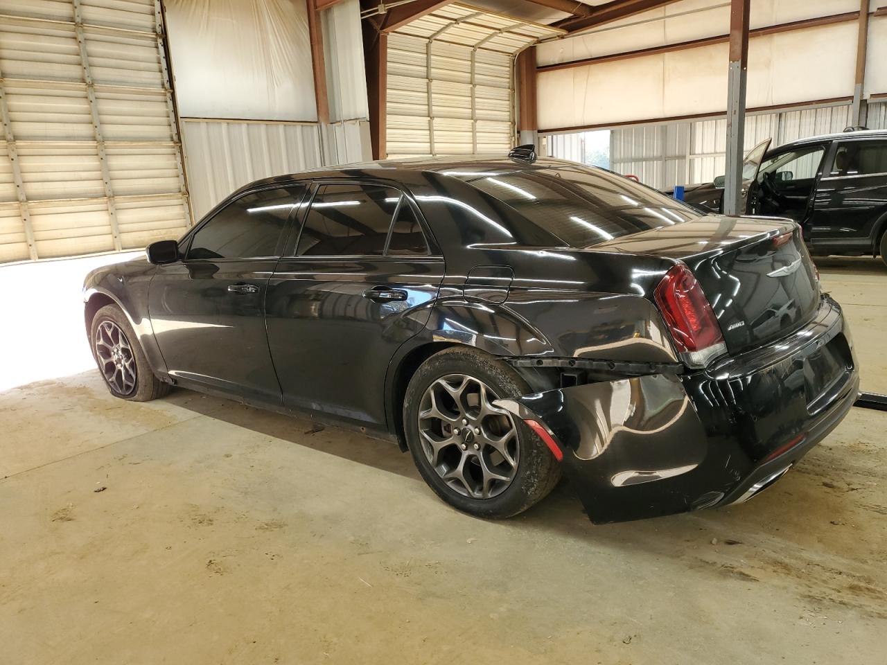 Chrysler 300 S Image 5