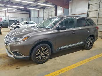  Salvage Mitsubishi Outlander