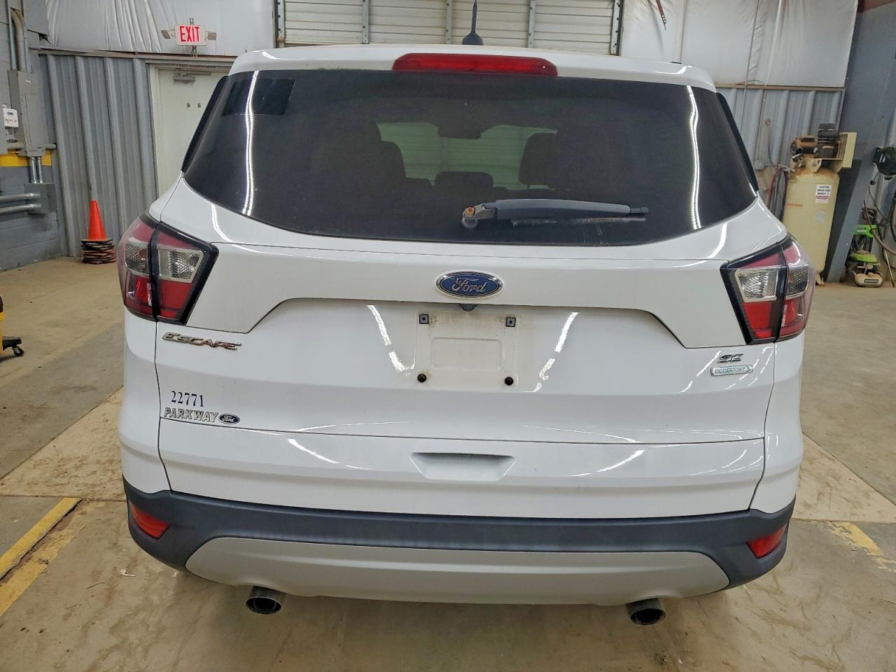Ford Escape Se Image 4