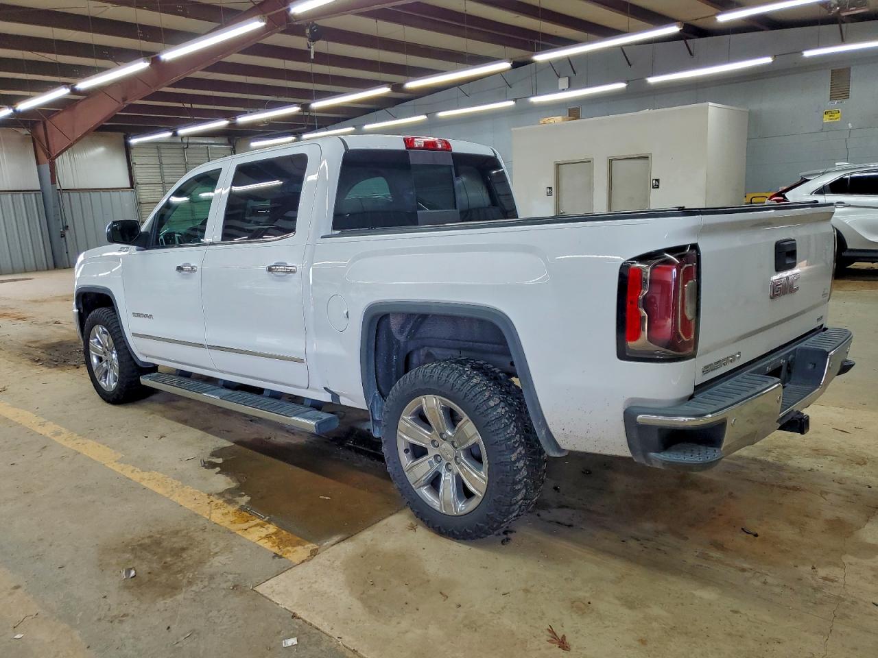 GMC Sierra K1500 Slt Image 3