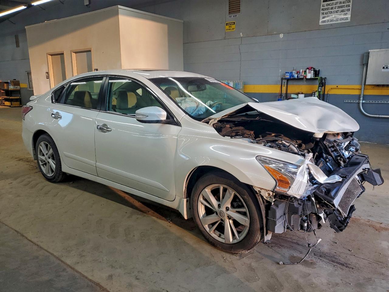 Nissan Altima 2.5 Image 2