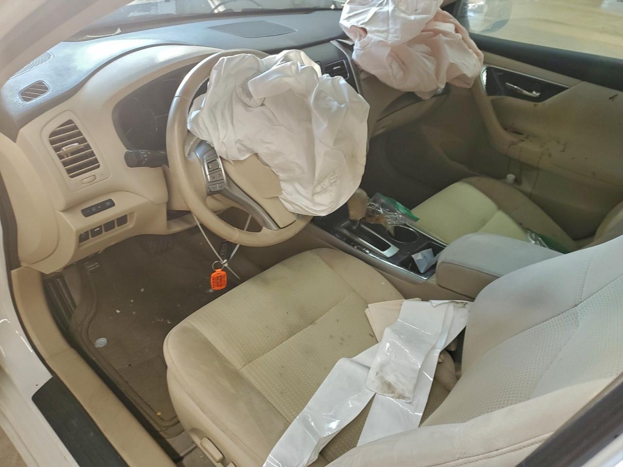 Nissan Altima 2.5 Image 8