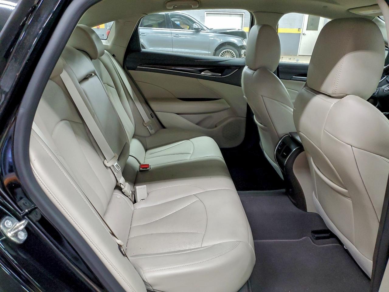 Buick LaCrosse Essence Image 9