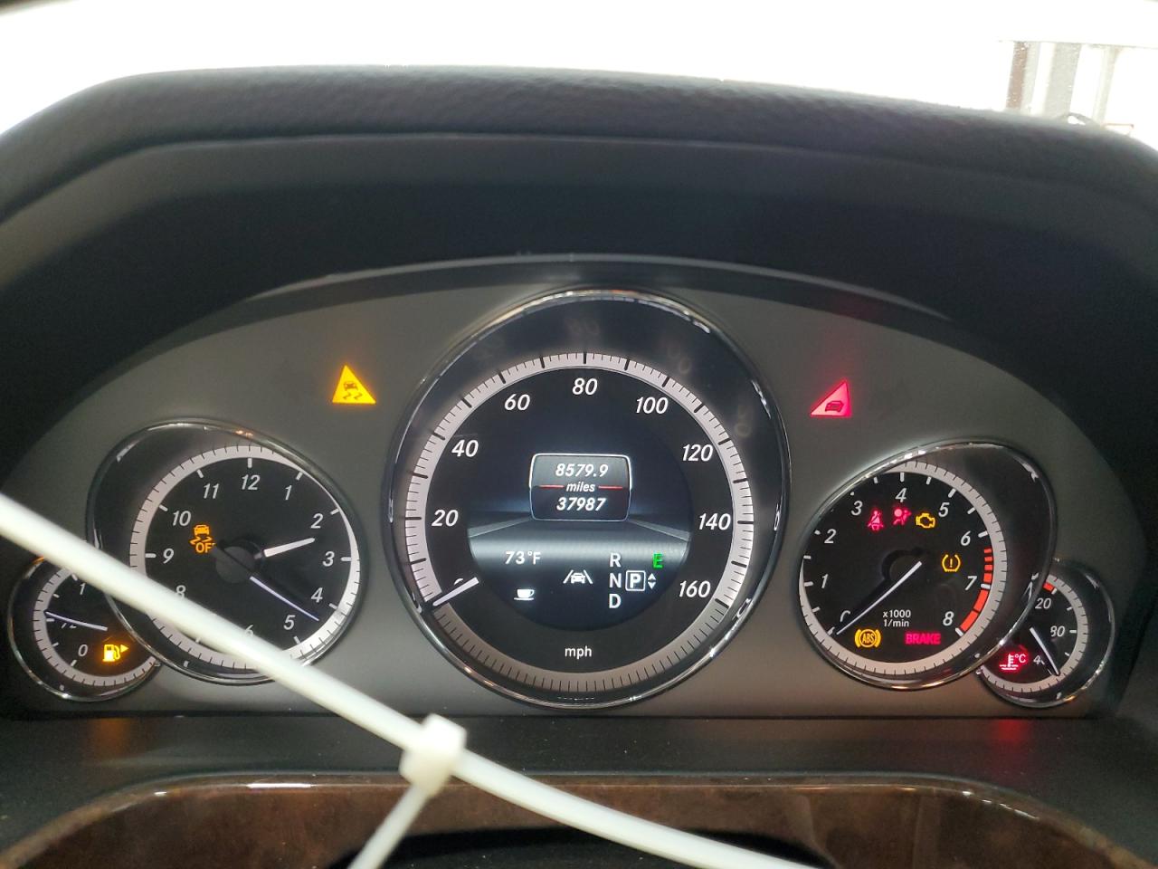 Mercedes-Benz E-Class 350 Image 4