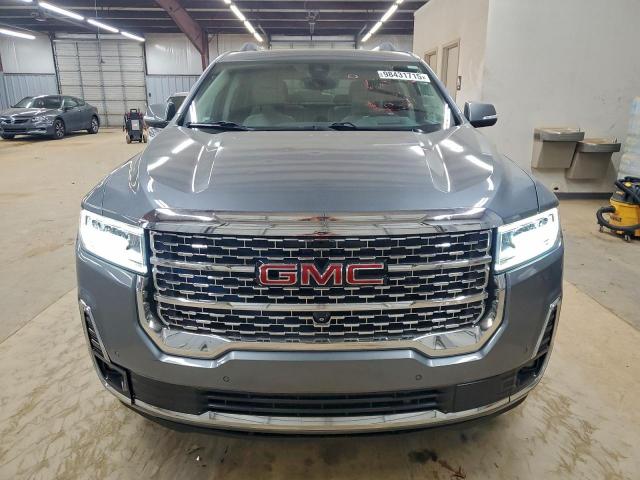 GMC Acadia Denali Image 10