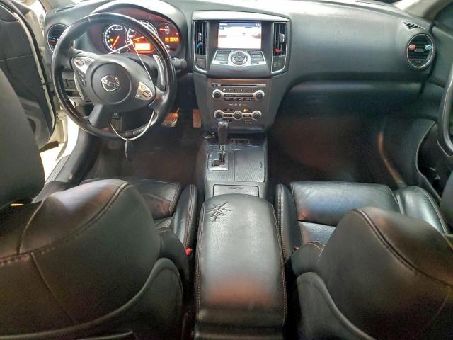 Nissan Maxima S Image 2