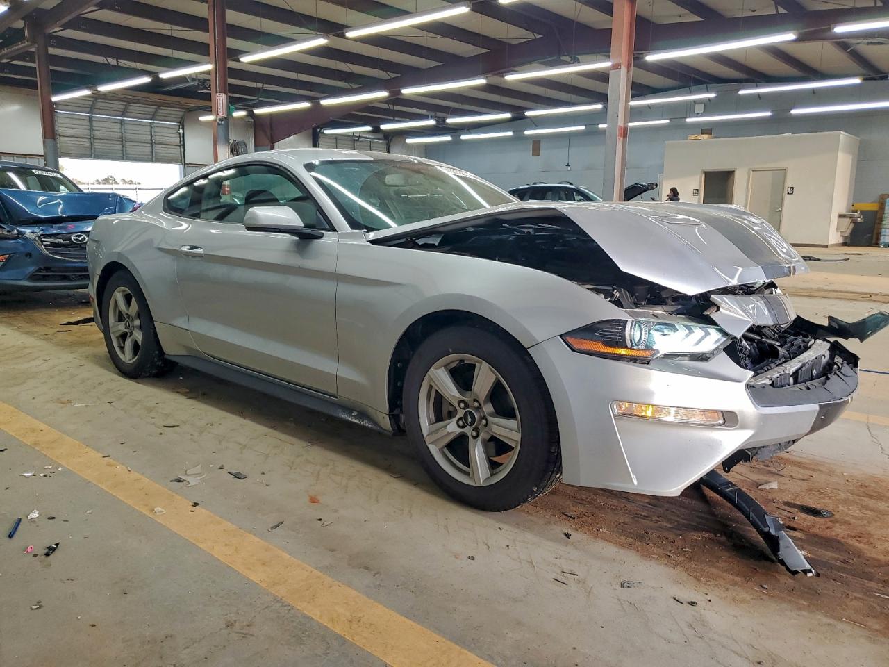 Ford Mustang Image 4