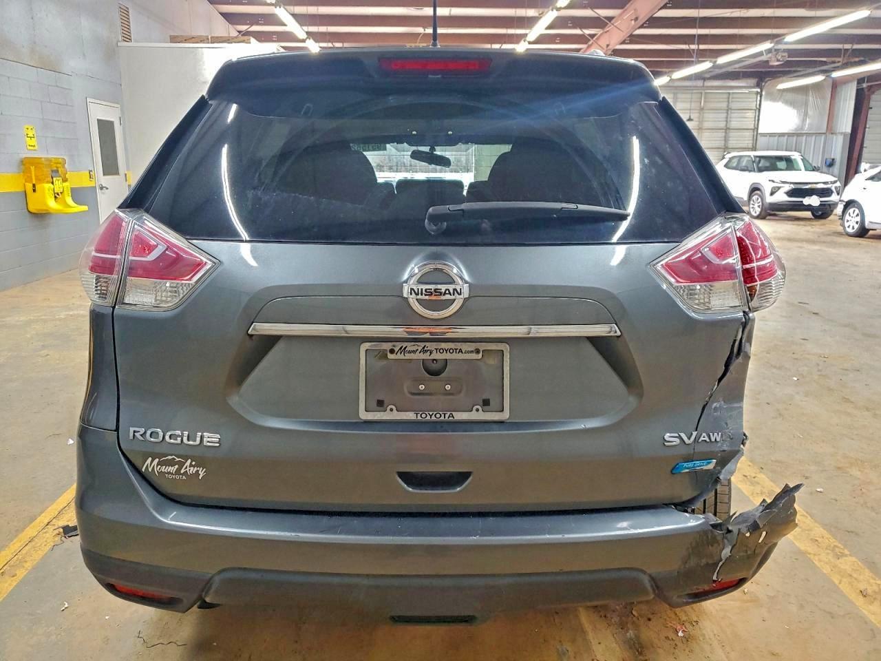 Nissan Rogue S Image 3