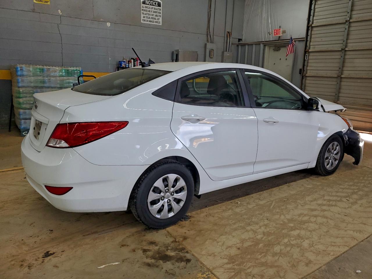 Hyundai ACCENT Se Image 12