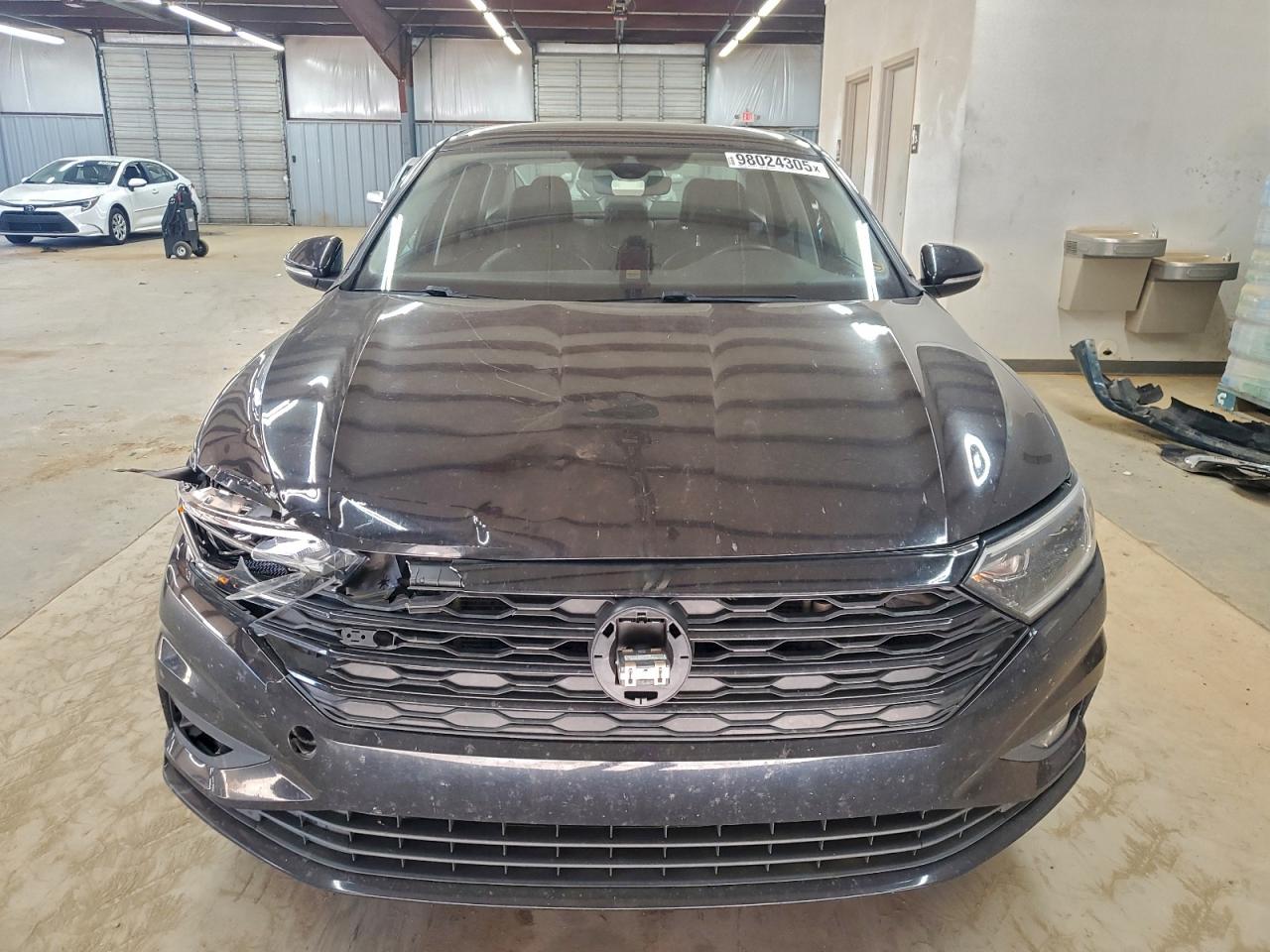 Volkswagen Jetta Sel Premium Image 9