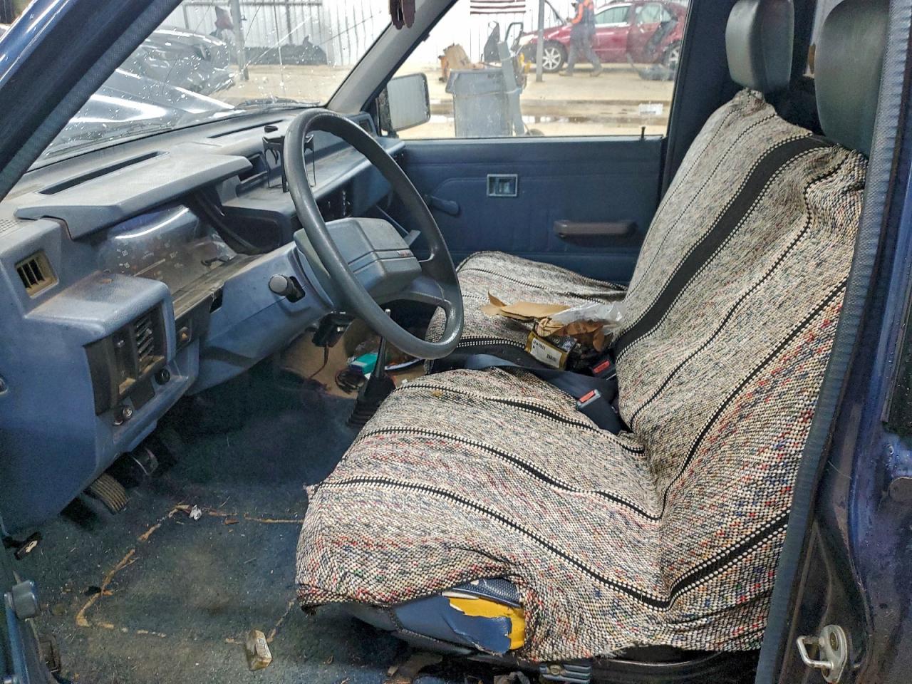 Mitsubishi Mighty Max Image 9