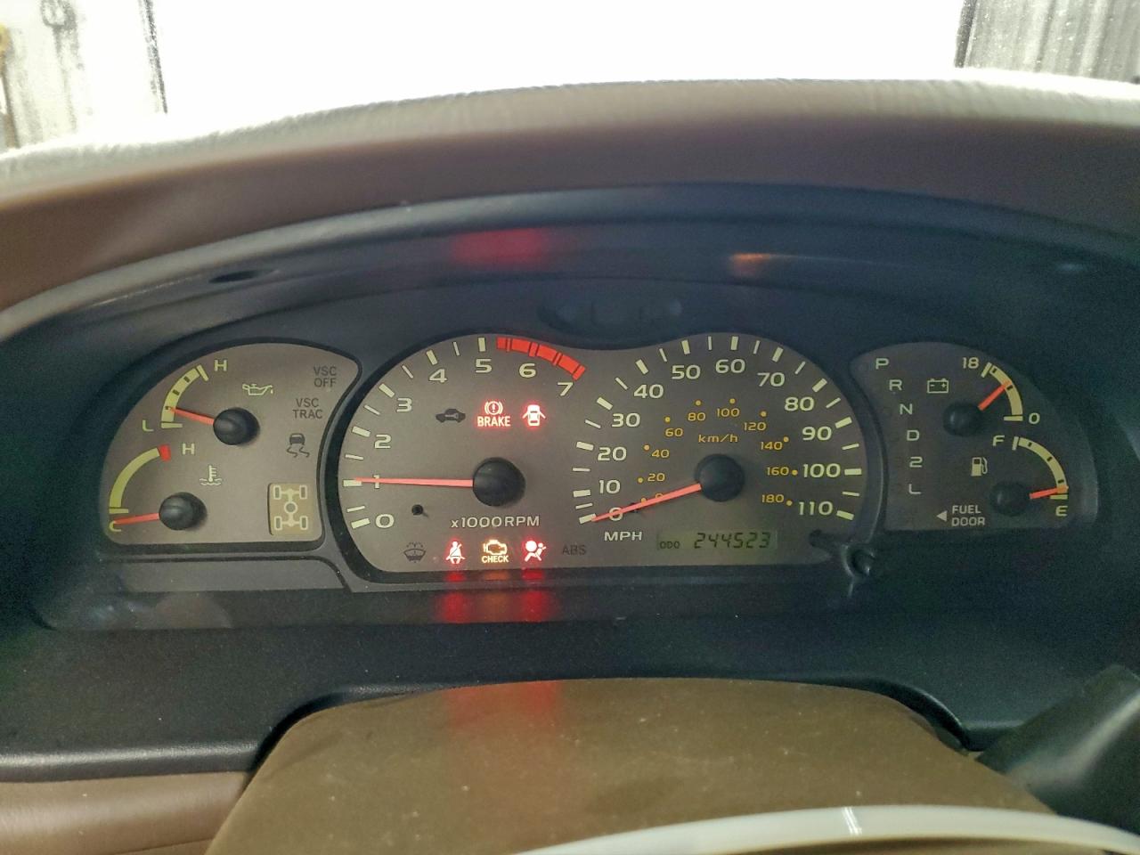 Toyota Sequoia Limited Image 11