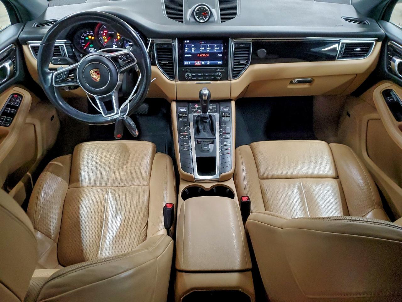 Porsche Macan S Image 4