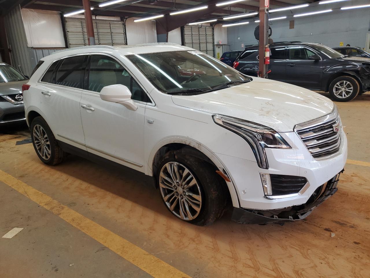 Cadillac XT5 Premium Luxury Image 11