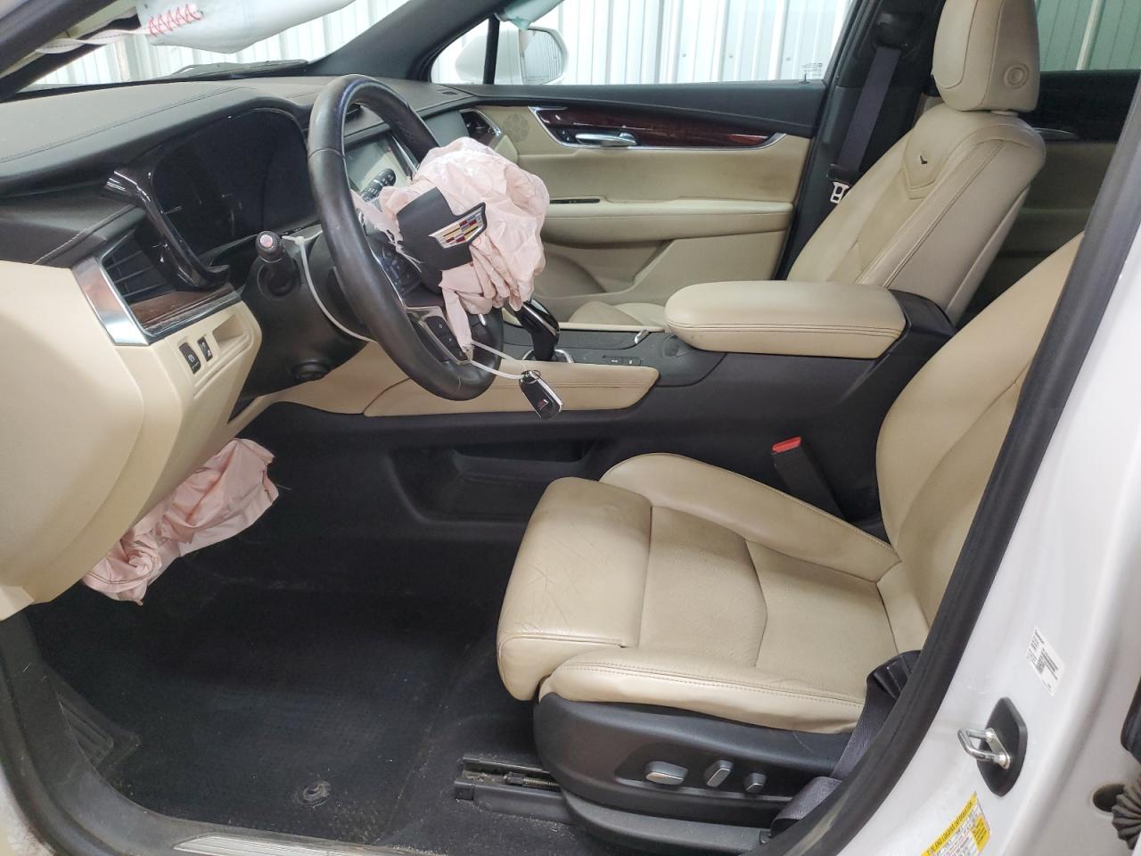 Cadillac XT5 Premium Luxury Image 13