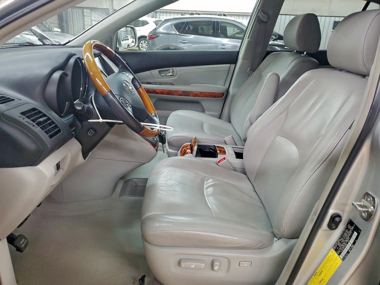 Lexus RX 350 Image 10