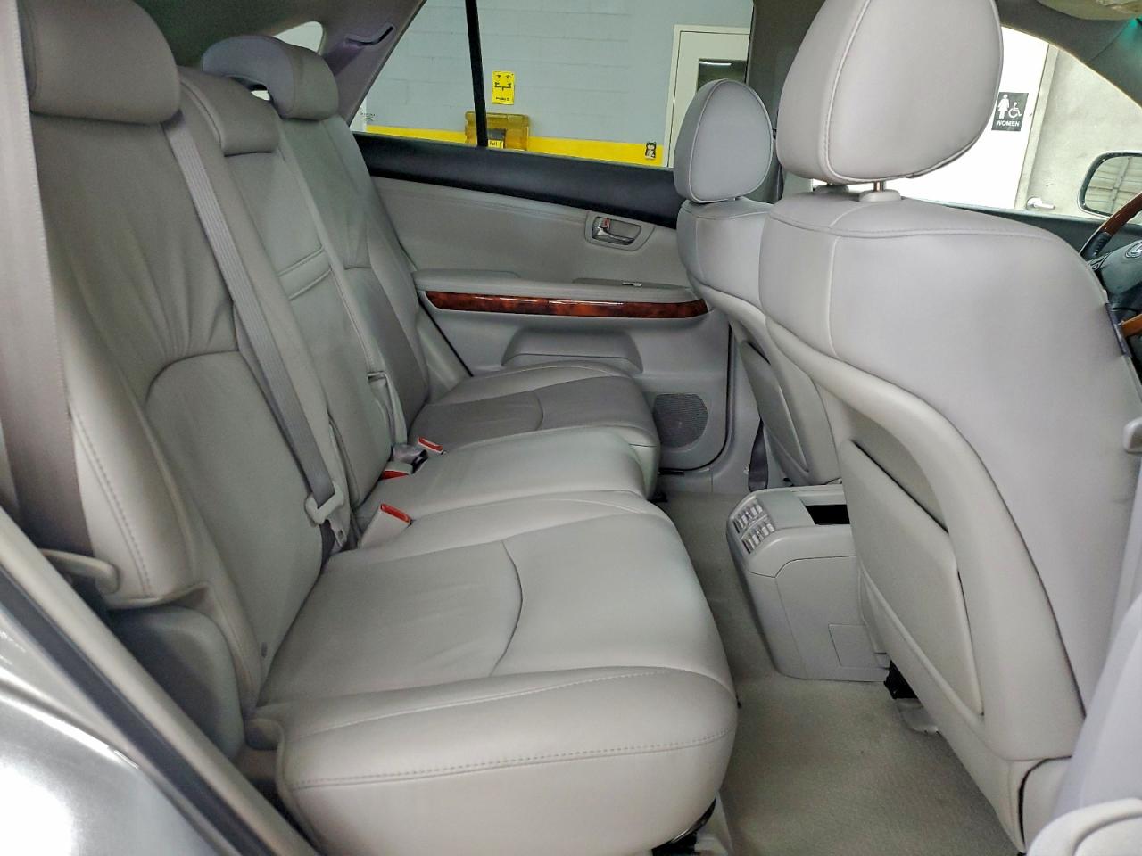 Lexus RX 350 Image 3