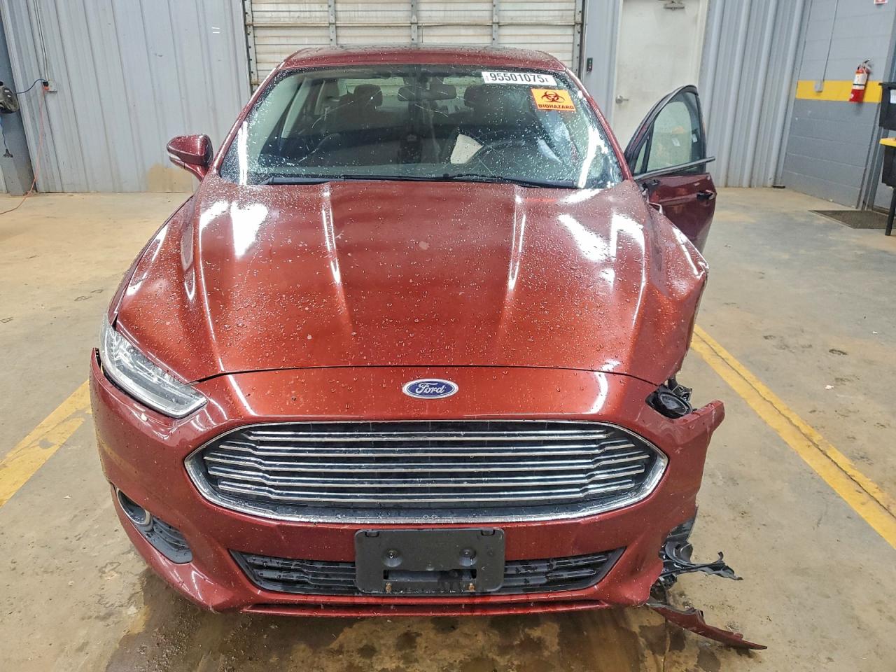 Ford Fusion Se Image 4