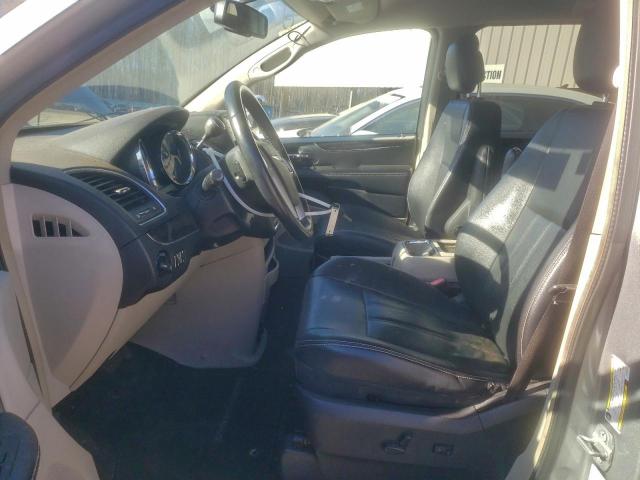 Chrysler Minivan Touring Image 4