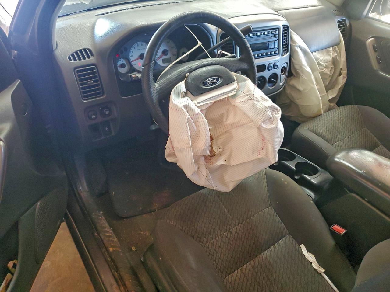 Ford Escape Xlt Image 5