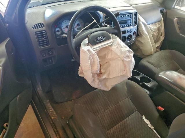 Ford Escape Xlt Image 5