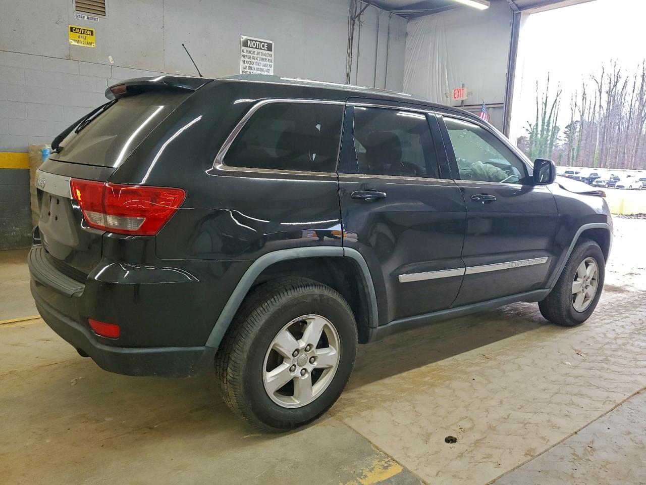 Jeep Grand Cherokee Laredo Image 13