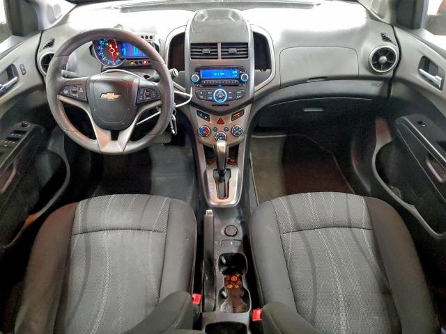 Chevrolet Sonic Lt Image 12