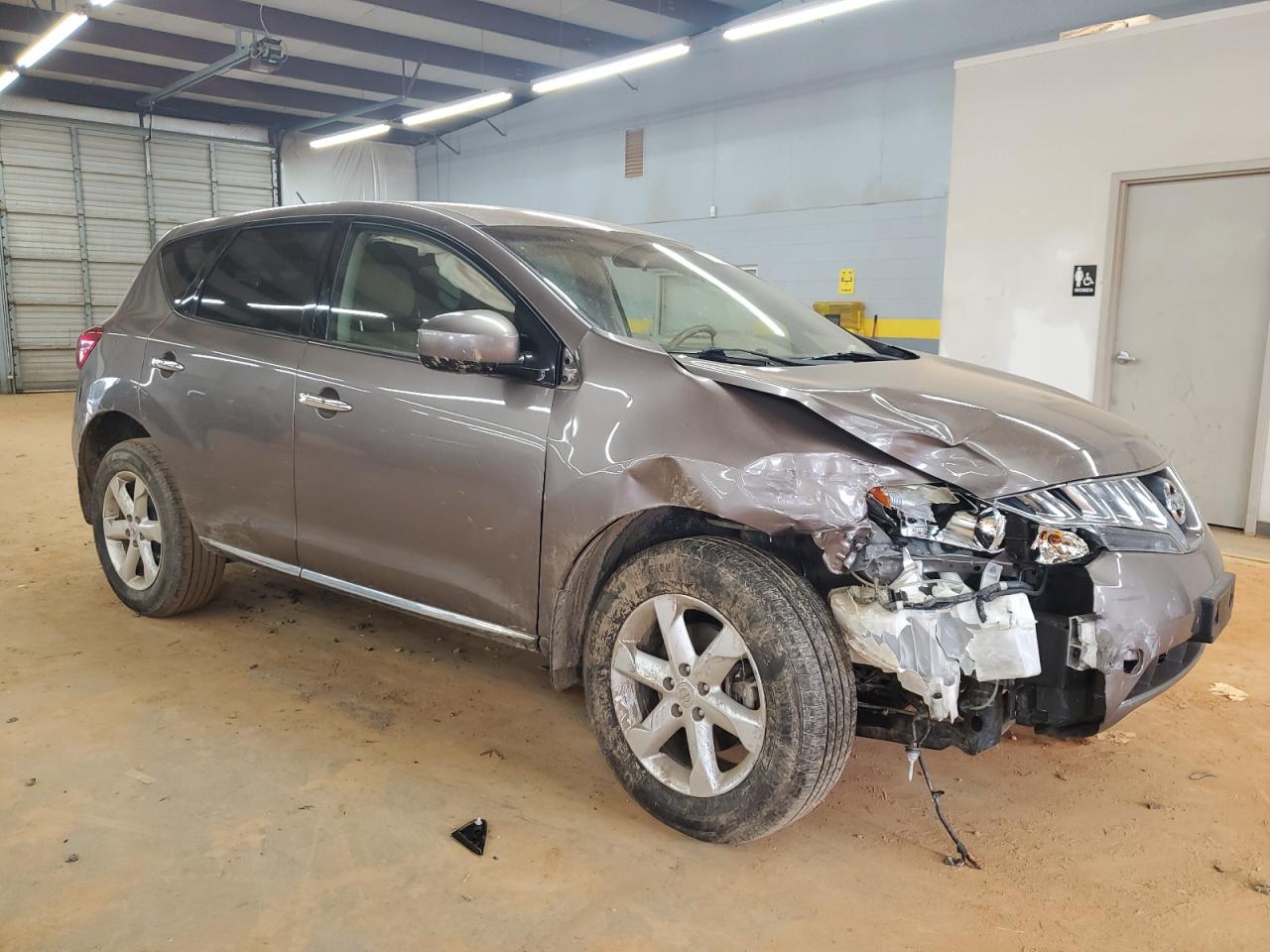 Nissan Murano S Image 3