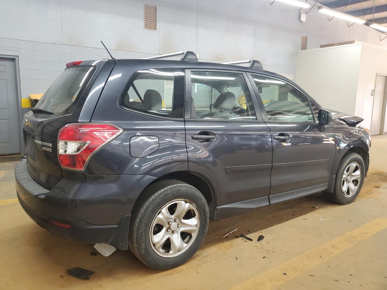 Subaru Forester 2.5i Image 8