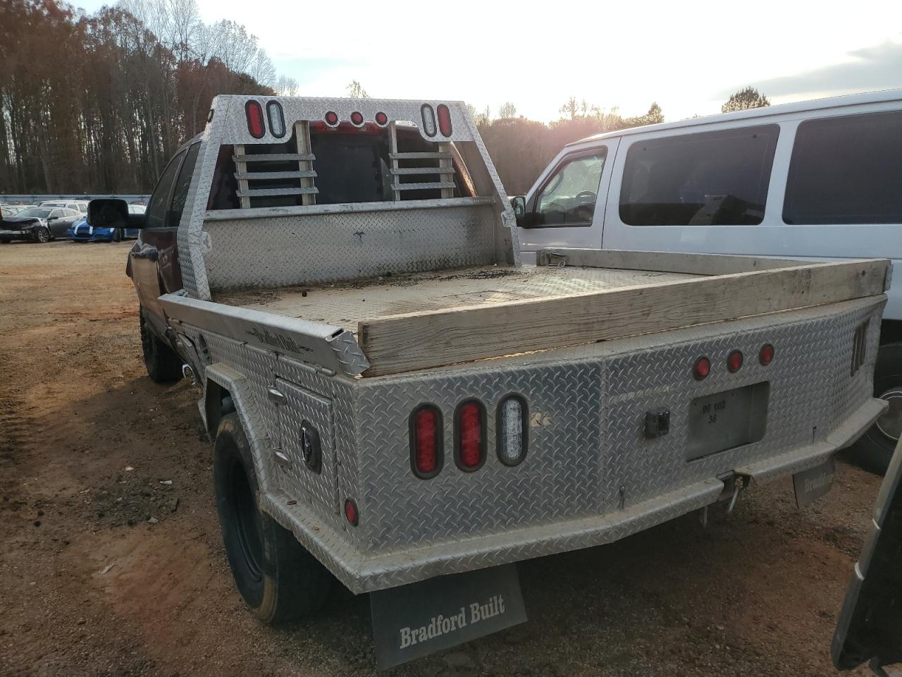 Dodge Ram 3500 St Image 12