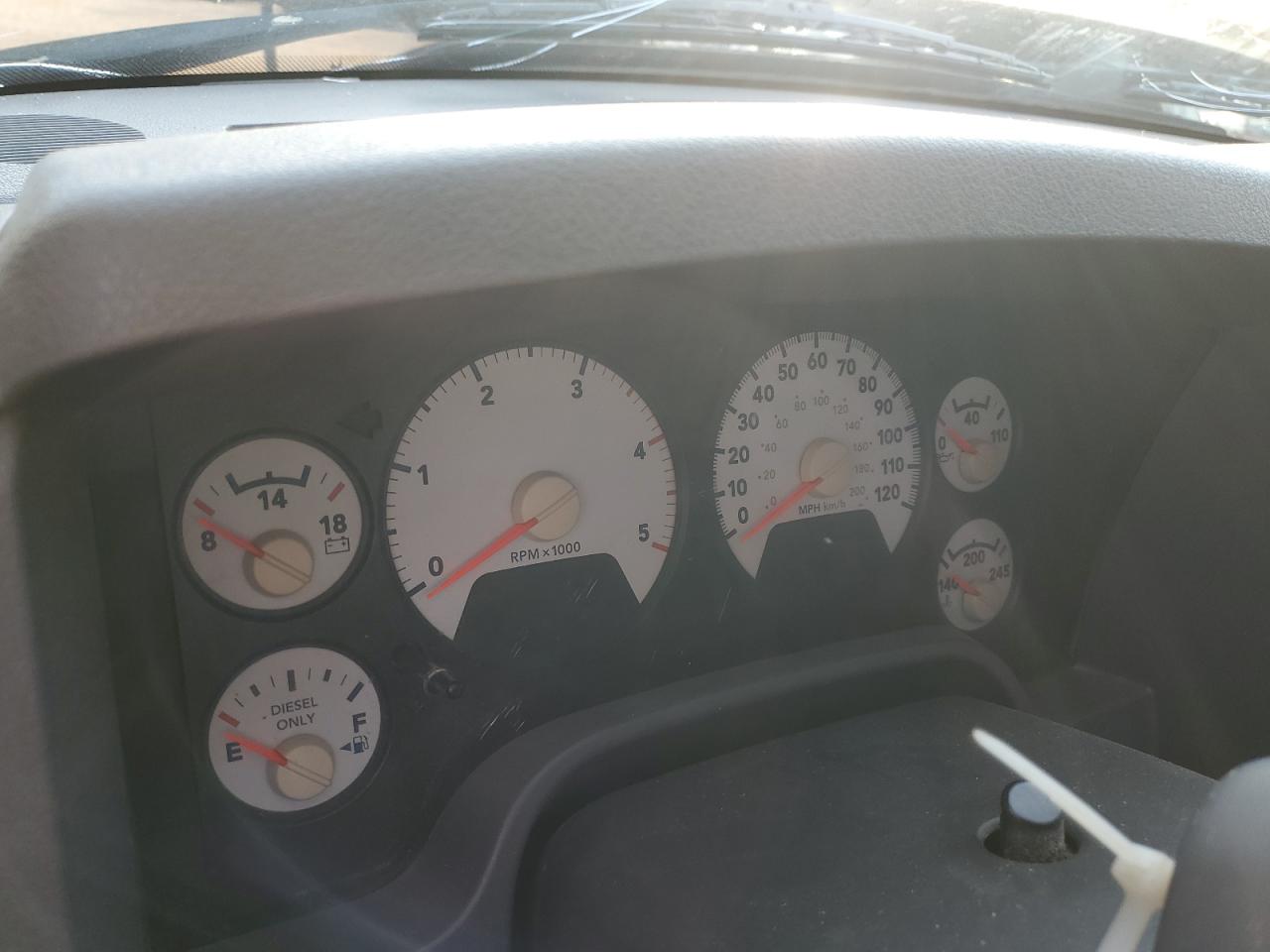 Dodge Ram 3500 St Image 4