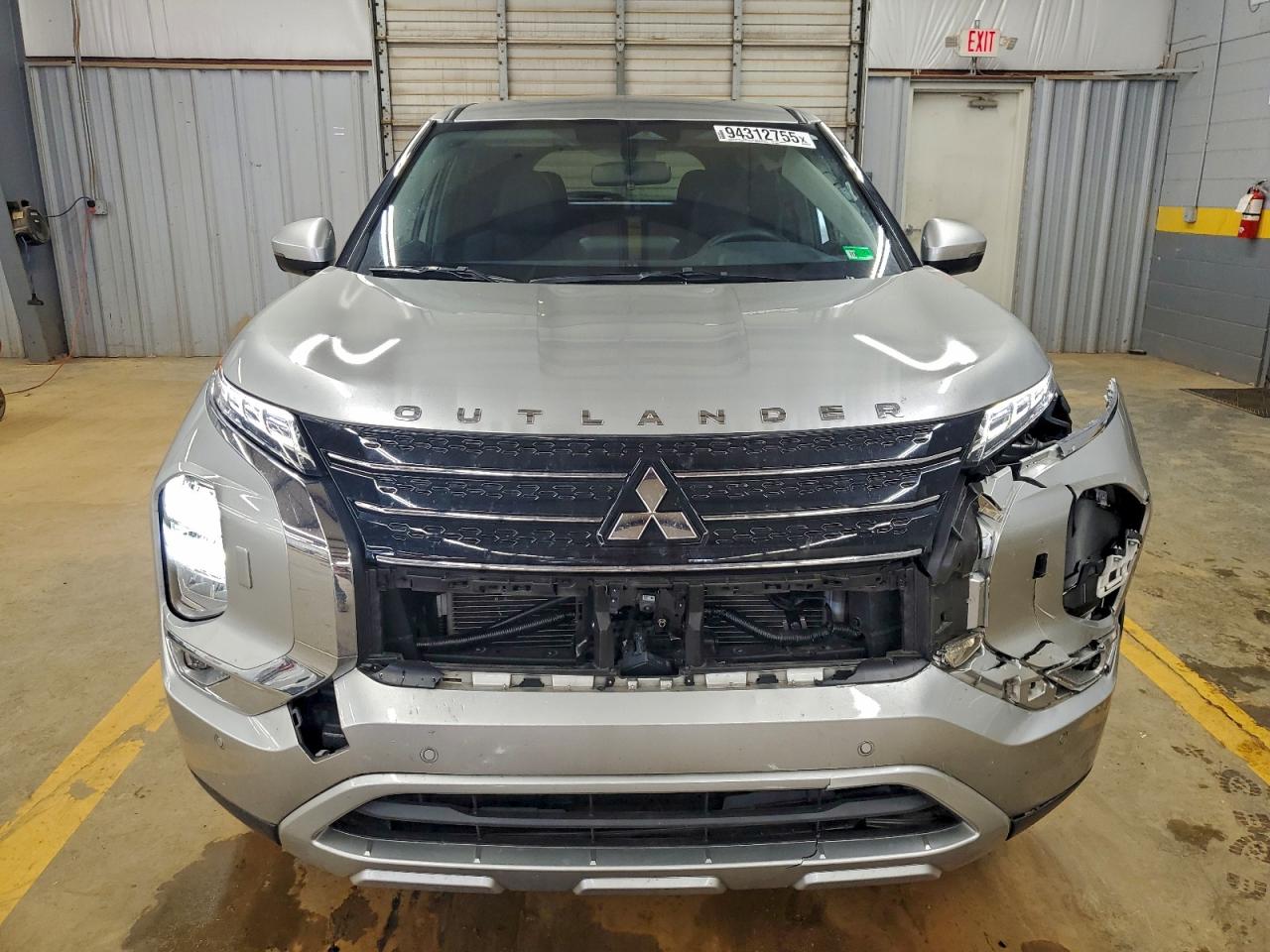 Mitsubishi Outlander Se Image 8