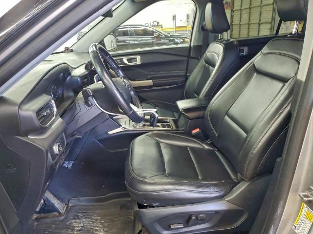 Ford Explorer Xlt Image 4