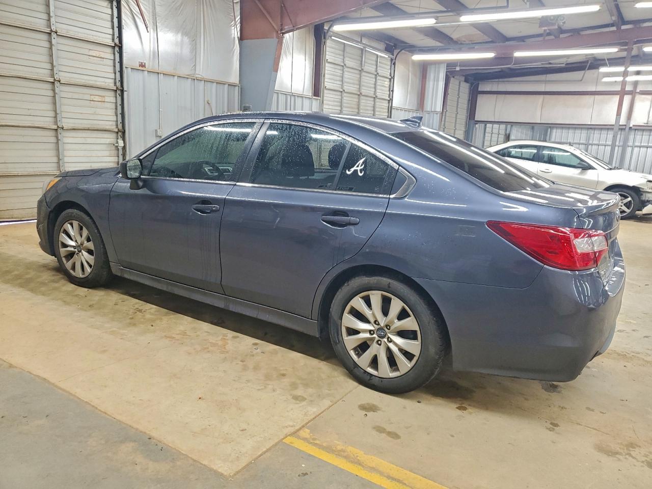 Subaru Legacy 2.5i Premium Image 5