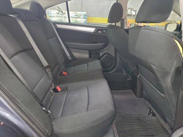 Subaru Legacy 2.5i Premium Image 4