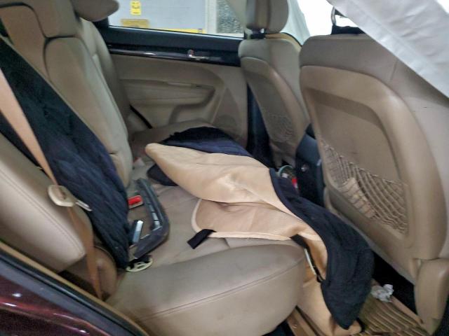 Kia Sorento Base Image 9