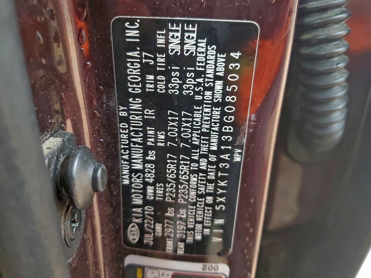 Kia Sorento Base Image 8