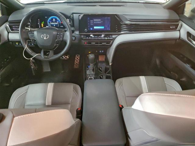 Toyota Camry Xse Image 4