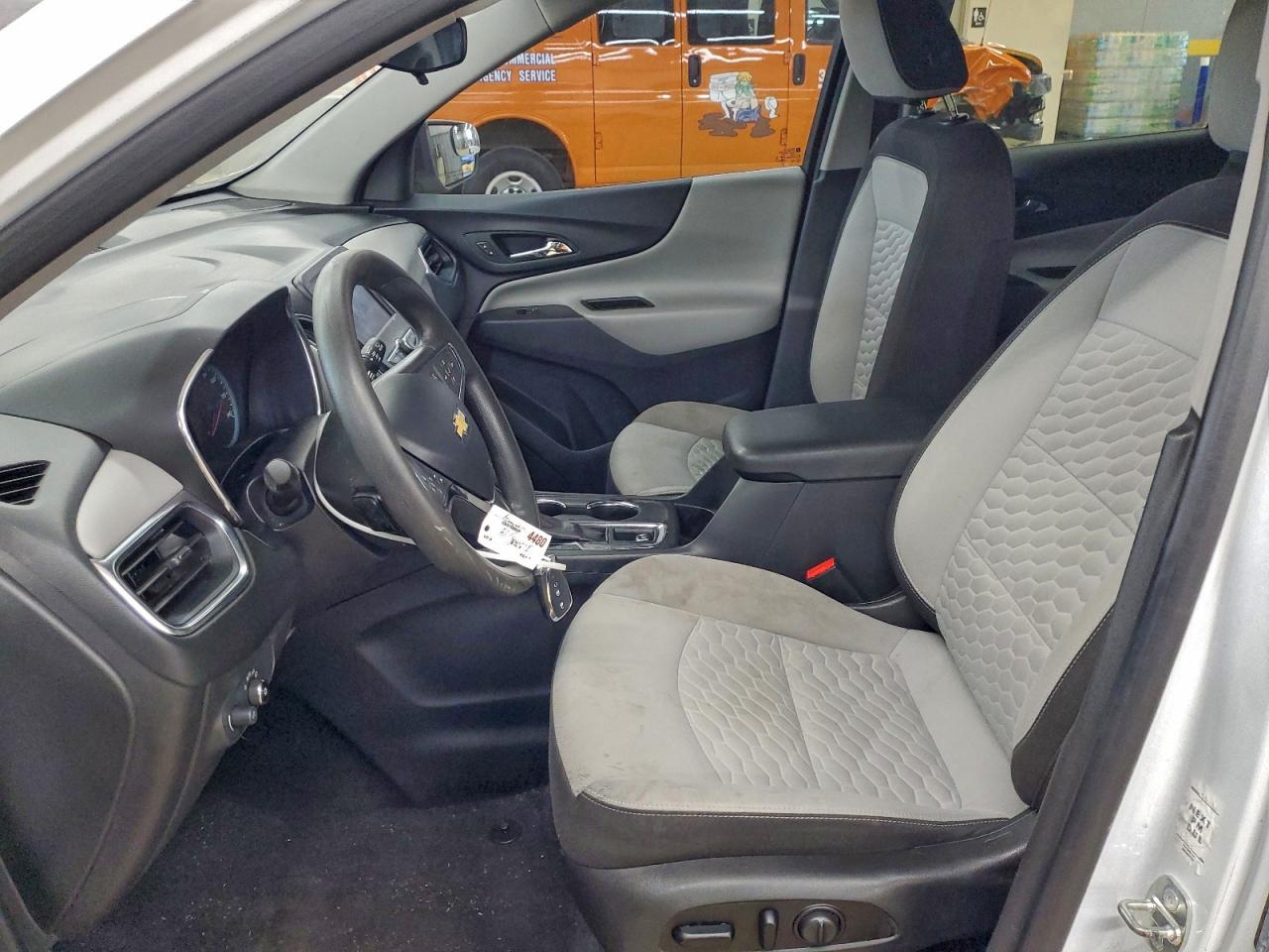 Chevrolet Equinox Ls Image 13